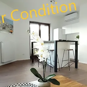 Port Apartment