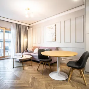 Vipwarsawapartments Amber Mennica Apartment
